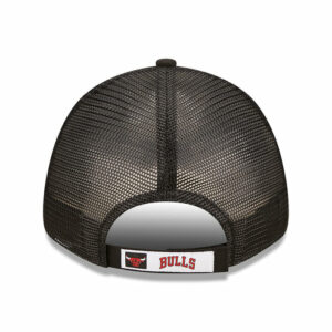 9FORTY Chicago Bulls Trucker Cap - NBA Home Field - Black