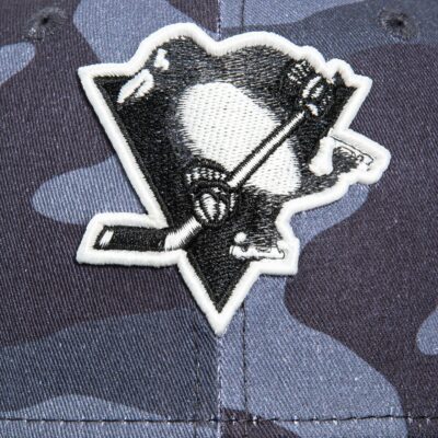 CAMO VIZE PITTSBURGH PENGUINS GLOW IN THE DARK HAT