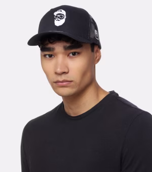 Cap Man Black Trucker - Bearded Man