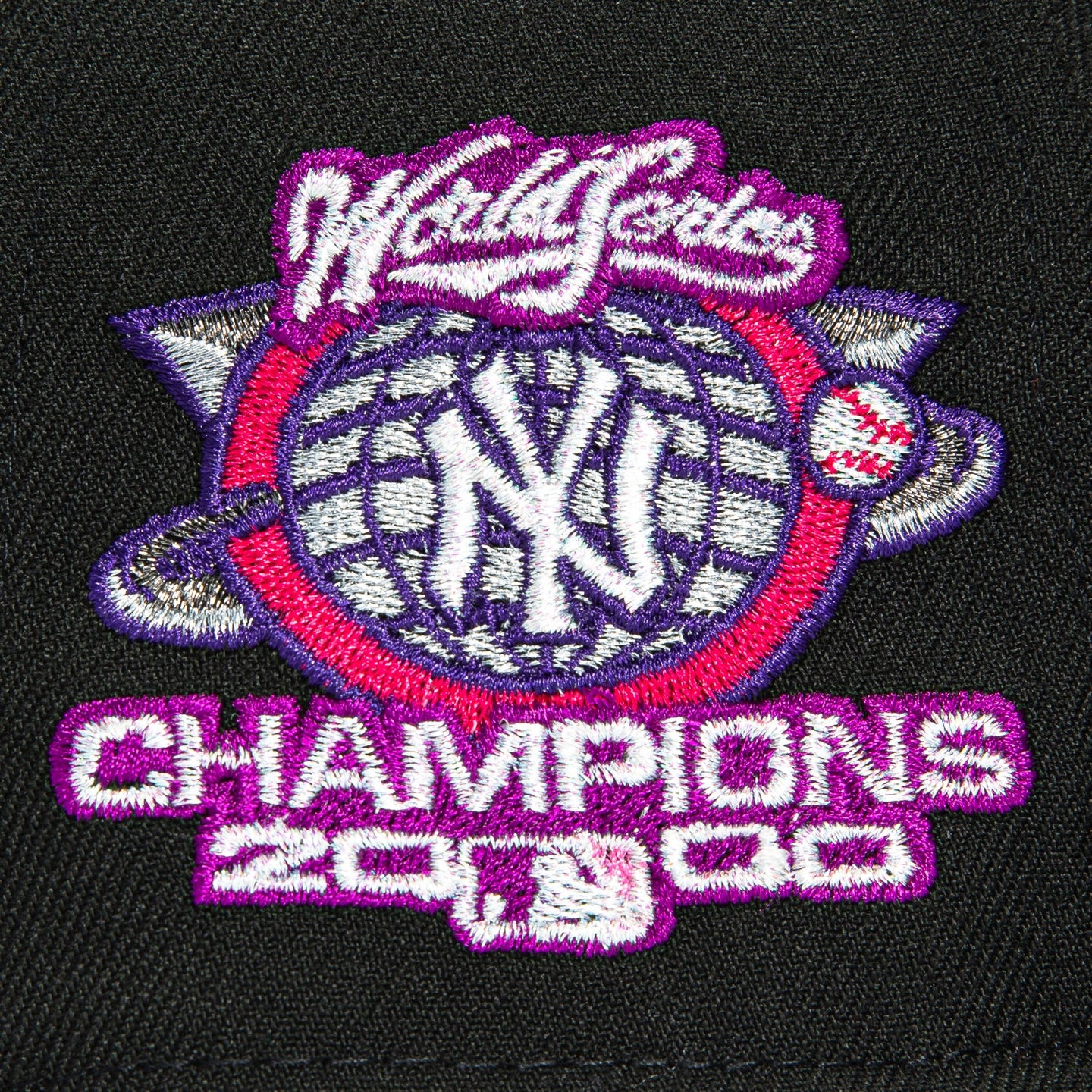 NEW YORK YANKEES 2000 WORLD SERIES CHAMPIONS PATCH FLAG HAT