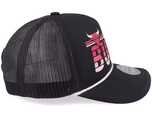 Chicago Bulls Graded Black A-frame Trucker - Mitchell & Ness