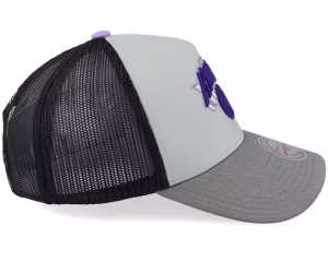 Exclusive x New York Knicks Iron GreyBlack Trucker - Mitchell & Ness