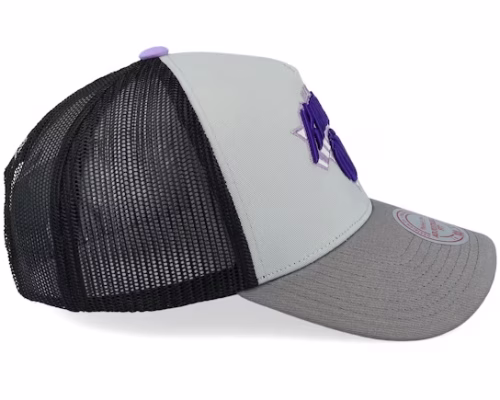 Exclusive x New York Knicks Iron GreyBlack Trucker - Mitchell & Ness