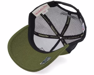 Hatstore Exclusive x New York Rangers Winterized True Forestgreen/Black Trucker - Mitchell & Ness