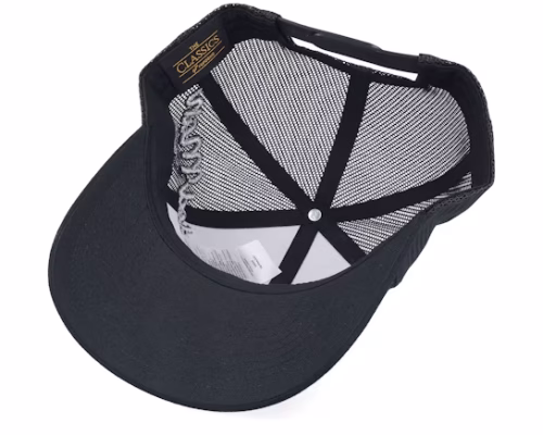Side Arch 3d Logo Retro Black Trucker