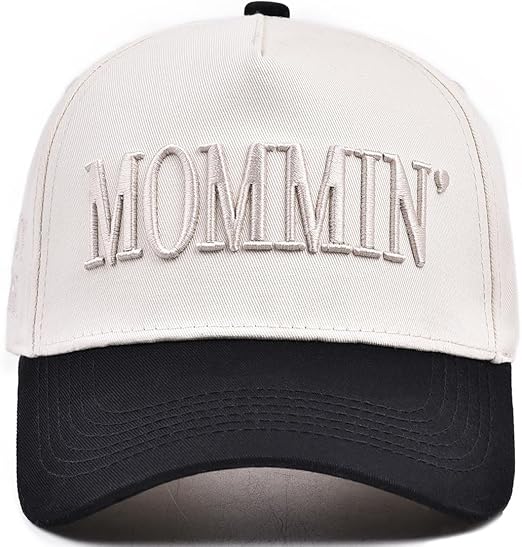 Women’s Mommin Trucker Hat