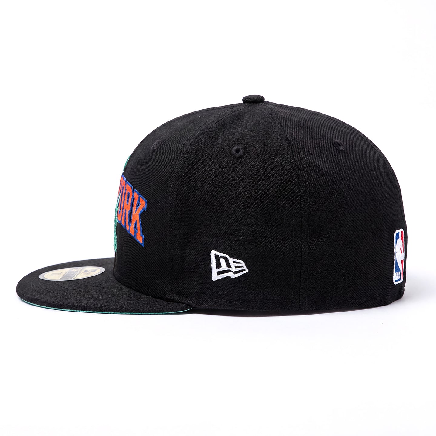 NEW YORK KNICKS 2026 NBA CHAMPIONS PATCH STATUE OF LIBERTY ARCH HAT
